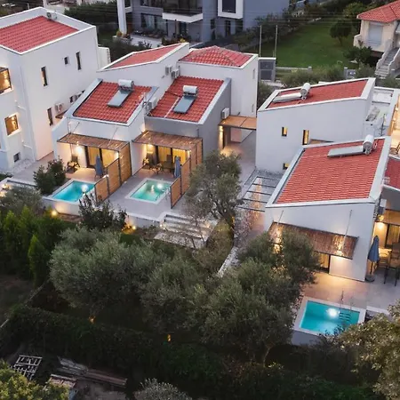 Octo Complex Nea Iraklitsa