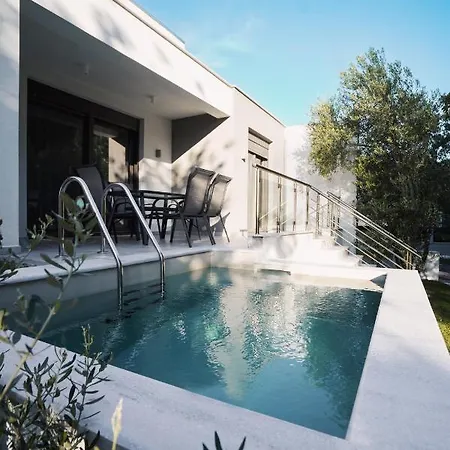 Apartament Octo Complex *