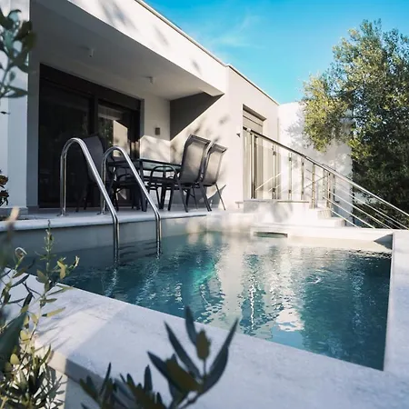 Octo Complex Nea Iraklitsa