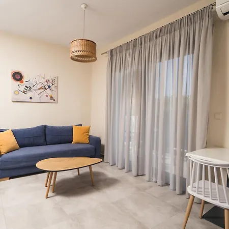Octo Complex Apartament Nea Iraklitsa