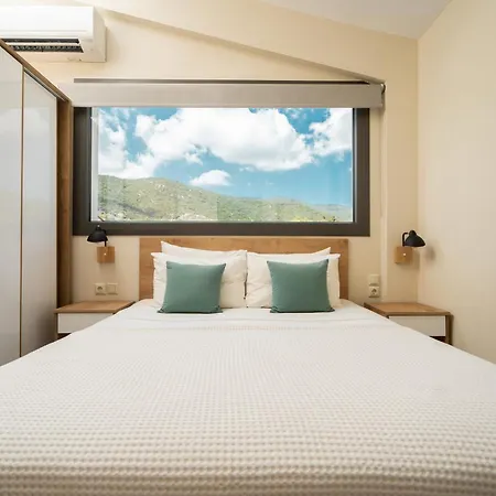 Octo Complex Nea Iraklitsa